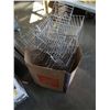 Image 2 : Box of wire hook on shelf baskets