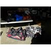 Image 1 : 2 HOCKEY BAGS OF BASKETBALLS, SPORTING GOODS