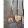 Image 2 : BUNDLE OF GARDEN TOOLS, SHOVEL