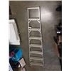Image 2 : 8 FOOT LADDER
