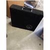 Image 3 : YORKVILLE SOUND BLOC40B AMP AND OTHER SPEAKER