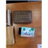 Image 2 : TRAY OF POSTCARDS, SMALL VASES AND JEWELRY BOXES