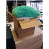 Image 1 : Box of 2 pillows, 20 face cloths, 5 hand towels and 5 towels