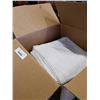 Image 2 : Box of 2 pillows, 20 face cloths, 5 hand towels and 5 towels
