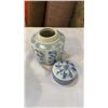 Image 8 : LOT OF PORCELAIN CHINA