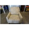 Image 1 : UPHOLSTERED ACCENT CHAIR