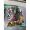 Image 9 : 5 bags of various jewelry