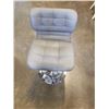 Image 3 : GREY GAS LIFT BAR STOOL