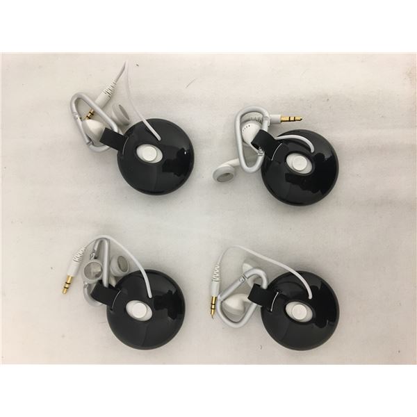 New 4 retractable ear buds