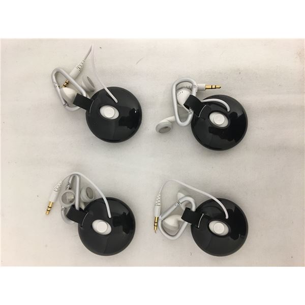 New 4 retractable ear buds