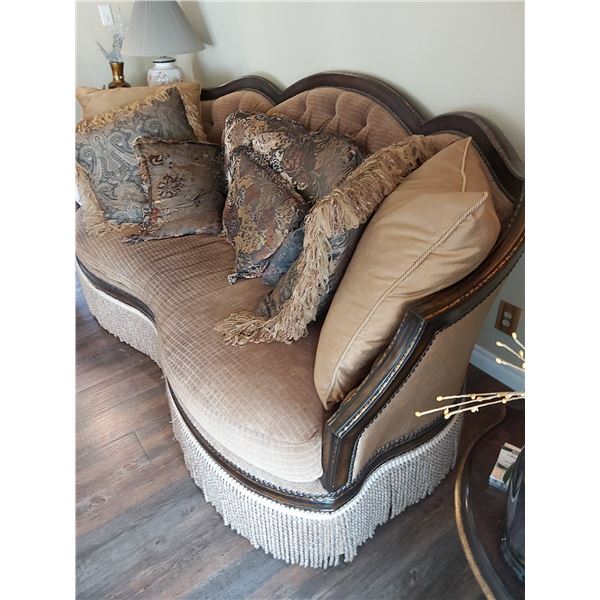 8'W X 4'H X 4'D Gorgeous artisan couch. Includes throw pillows. Good Condition.