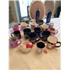 Image 1 : Assorted Mugs