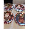 Image 6 : Holiday China & Decorative Plates