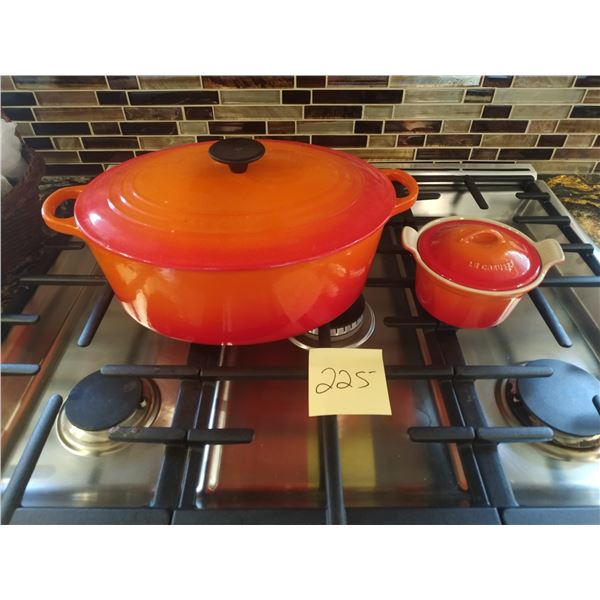 Le Creuset Set. 1 Large Roaster. 1 Small Round Oven Dish. (Color - Flame)