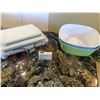 Image 1 : Cutting Boards/Salad Bowls/Measuring Cups x8