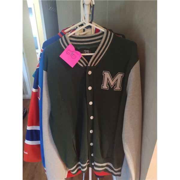 2x Zip up Sweaters (XL)