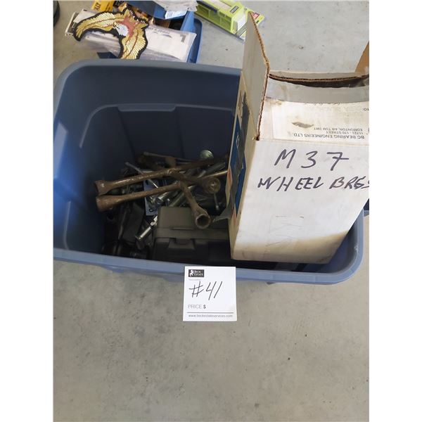 Miscellaneous Car Items - Tire Irons