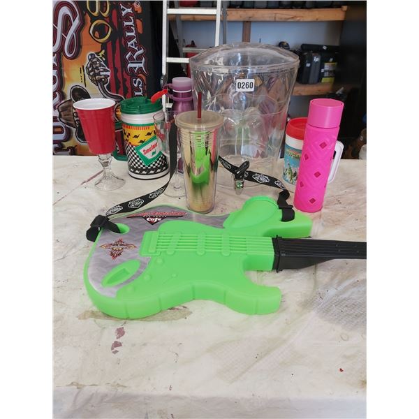 Punch dispenser with Assorted drinking vessels