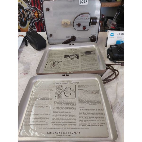Brownie Movie projector + minolta hi-matic AF2 camera