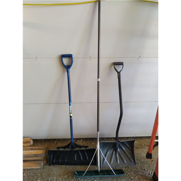 Two winter shovels + Roof Scraper