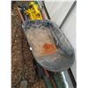 Image 1 : Wheel barrow