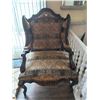 Image 1 : Artisan Antique Chair & 5 Pillows