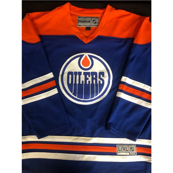 EDMONTON OILERS REEBOK JERSEY (SIZE L/XL)