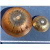 Image 5 : (2) Iris And Herring Bone Bowls (8" Across, 4.5" Across)
