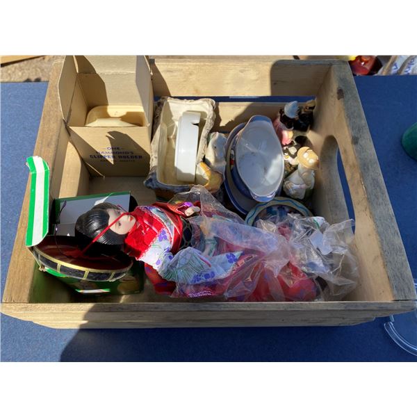 Lot Of Assorted Ornaments