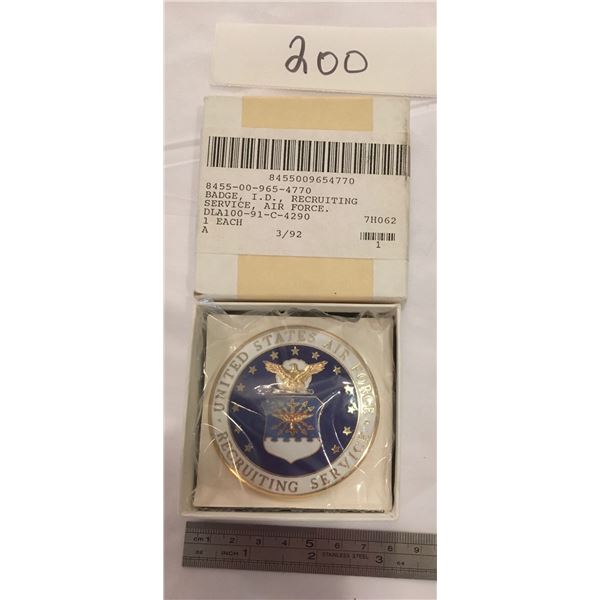 air force recruiting service badge