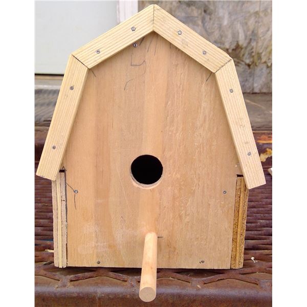 Barn Birdhouse 5x7x7.5
