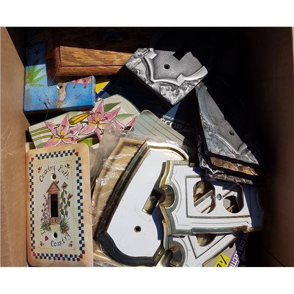 Lot Vintage Switch / Outlet Covers