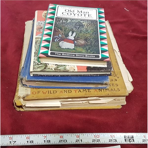 Lot Vintage Children's Books & Other