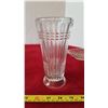 Image 6 : Lot of Glassware - Cups & Vases
