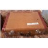 Image 5 : 3 Vintage Suitcases