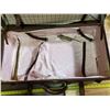 Image 3 : VINTAGE SUITCASE