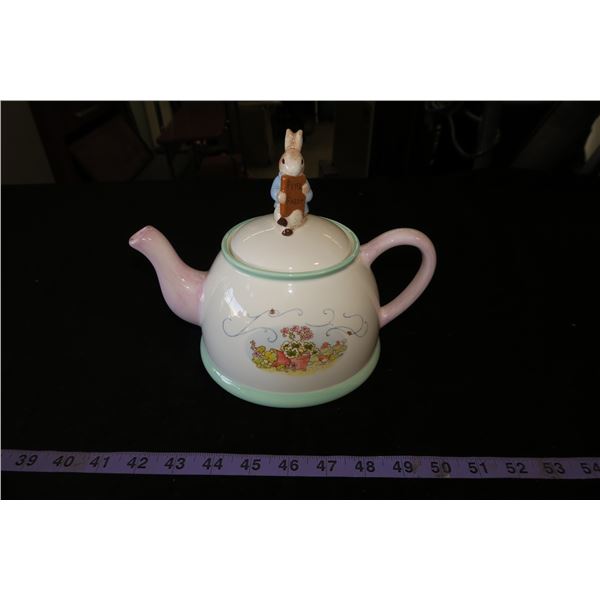 Beatrix Potter Peter Rabbit Teapot