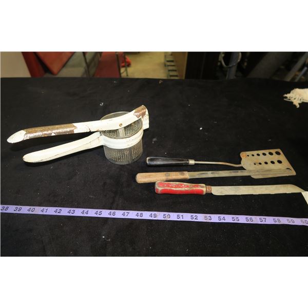 Vintage Press/Juicer w/ Misc. Utensils