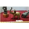 Image 6 : 3 Elephant Figurines (1 Brass)