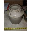 Image 4 : ANTIQUE ICE CREAM MAKER & CROCK W/ LID