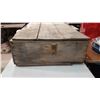 Image 4 : Vintage Box 32" X 20" X 9"