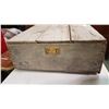 Image 5 : Vintage Box 32" X 20" X 9"