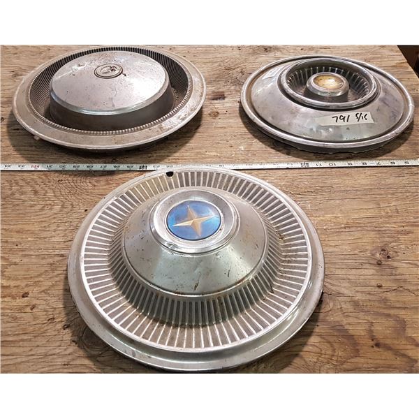 3 Hubcaps