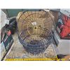 Image 1 : 3 WIRE BASKETS
