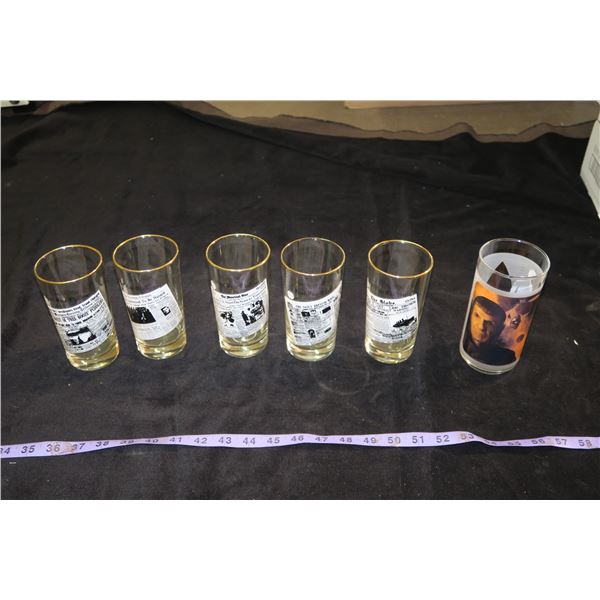Newspaper Glass Set + Star Trek Glass