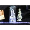 Image 4 : Vintage Funnel, Avon Salt Shakers, Carvanite S&P Shakers