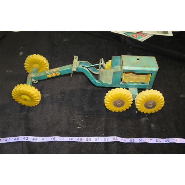 Stucto Vintage Metal Grader Toy