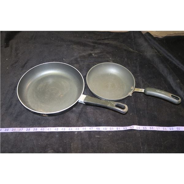 2 Fry Pans