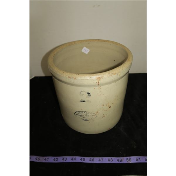 2 Gallon Medalta Medicine Hat Stoneware with Lid, No Chips/Cracks