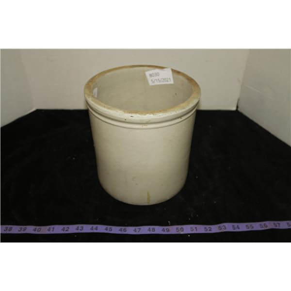 1 Gallon Croc, Cracked